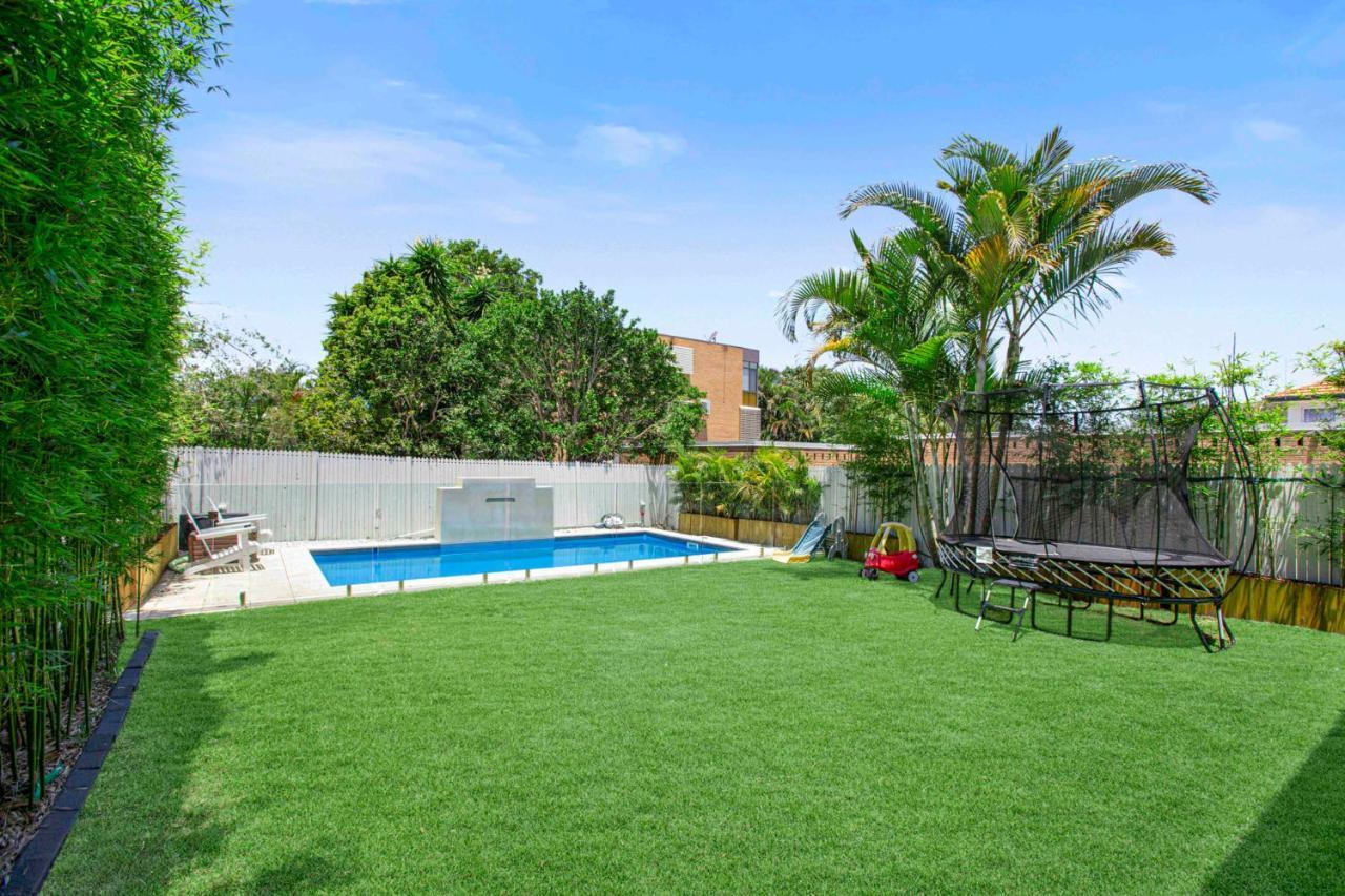 Manly Oasis, 5bd, 3 King Bd,pool Hotel Brisbane