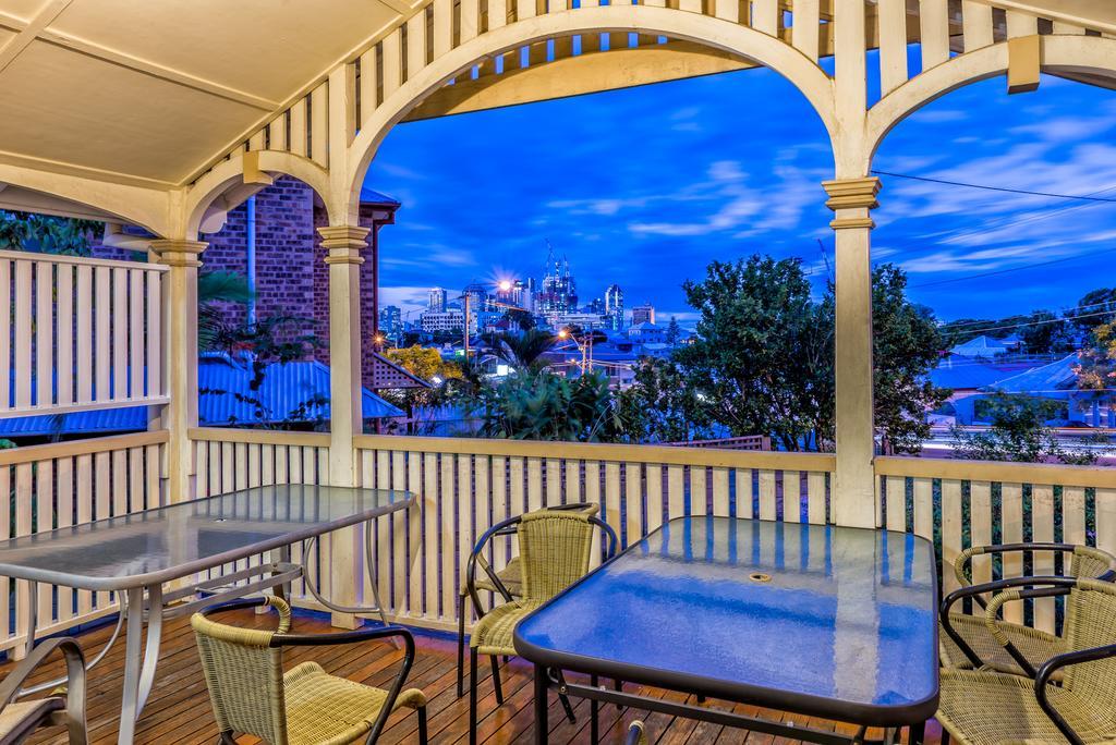 Minto Colonial Guest house