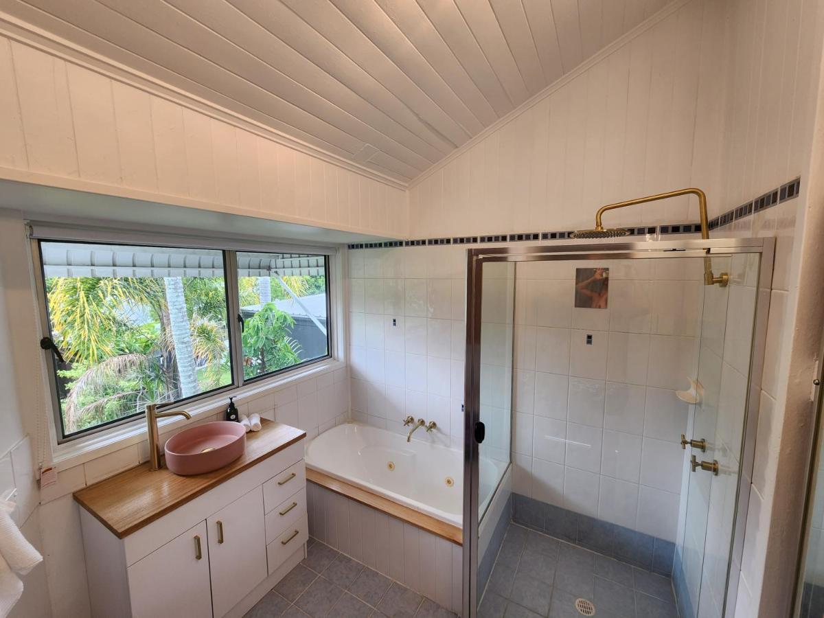 Classic Queenslander With Pool & Yard *