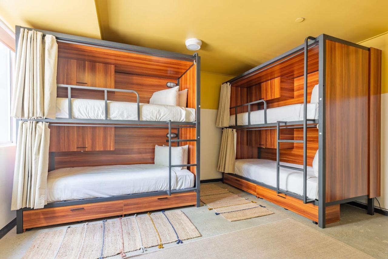 Hotel Roamer