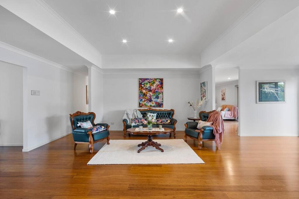 Holiday home Designer's With Pool Brisbane