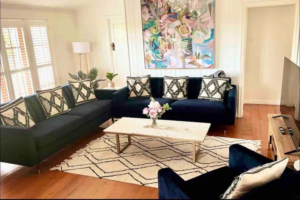 Charming 5br Family W/pool 10min From Airport Holiday home *