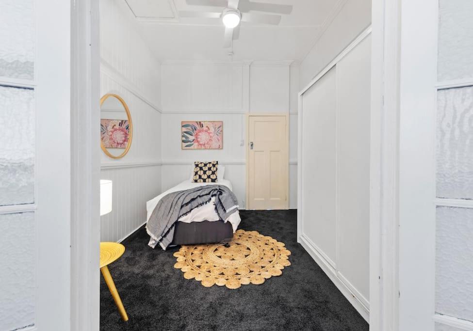 Charming 5br Family W/pool 10min From Airport Brisbane