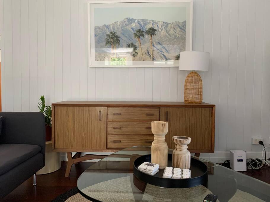 Charming 1920's 4br Freestanding Plantation Qldr. *