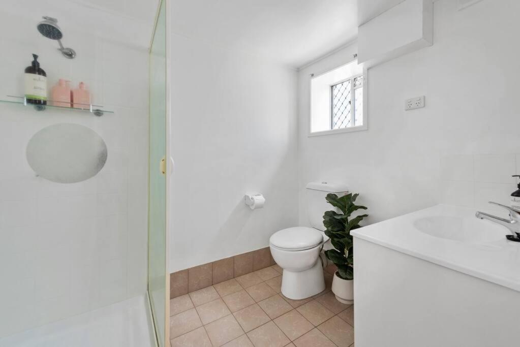 Charming 5br Family W/pool 10min From Airport Holiday home