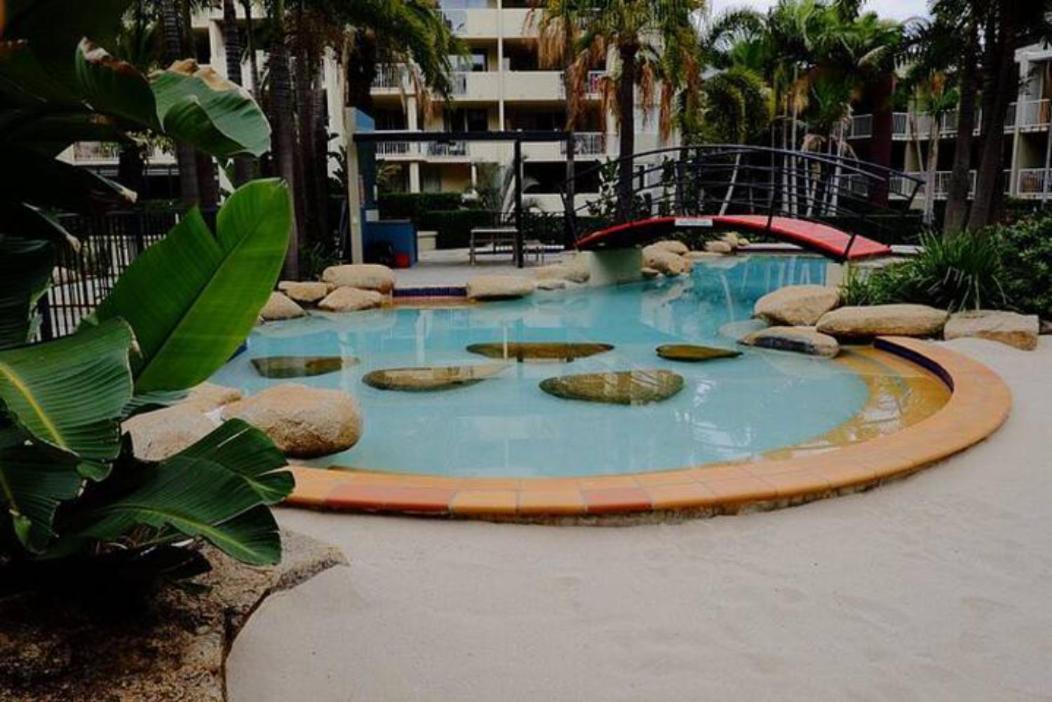 City/valley * Brisbane