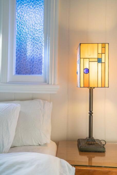 West End Luxury 5b3b W Parking And Pod Music System M9 * Brisbane