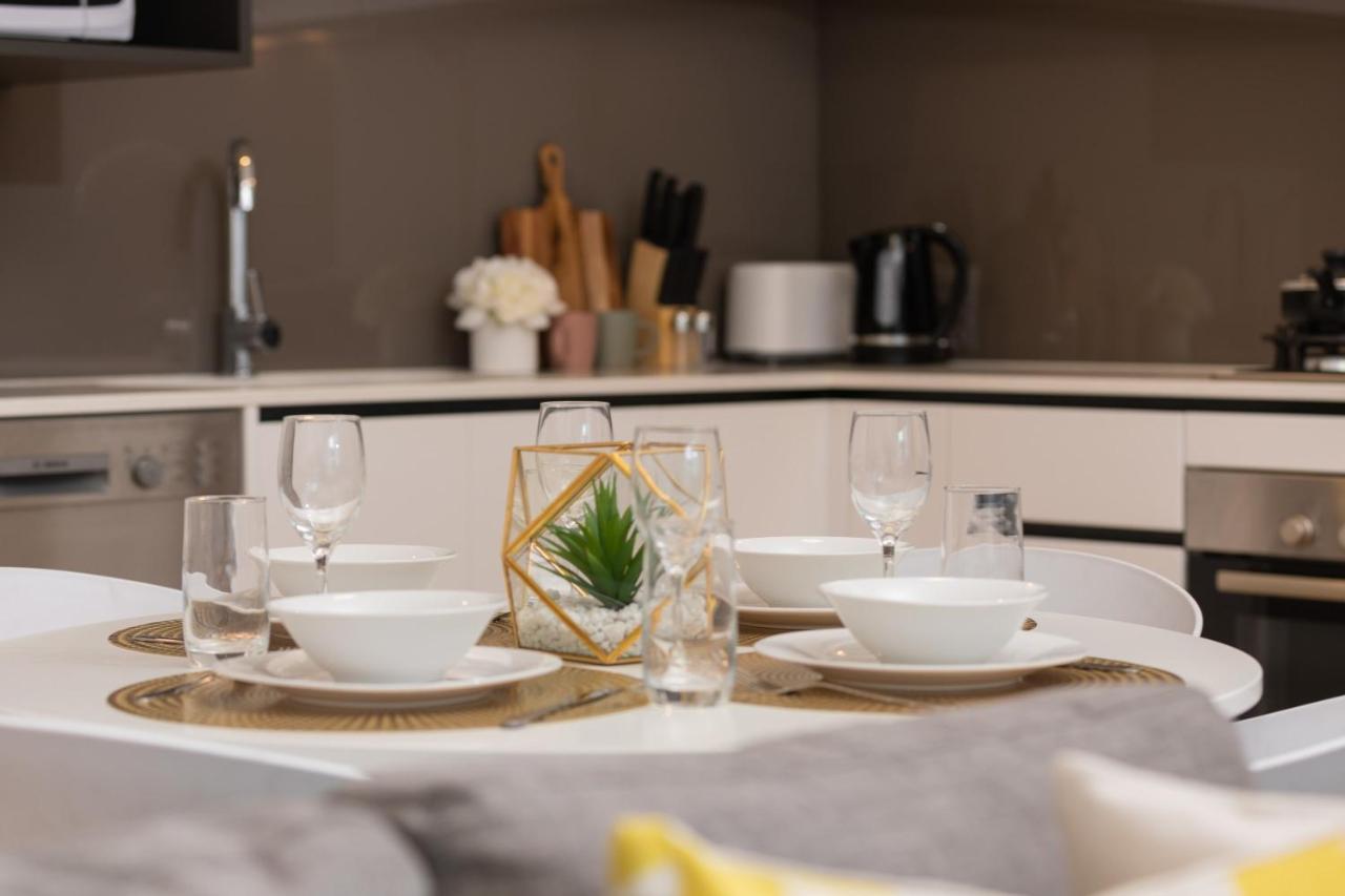 Stylish 1bd With Ideal Location In Southbank Brisbane