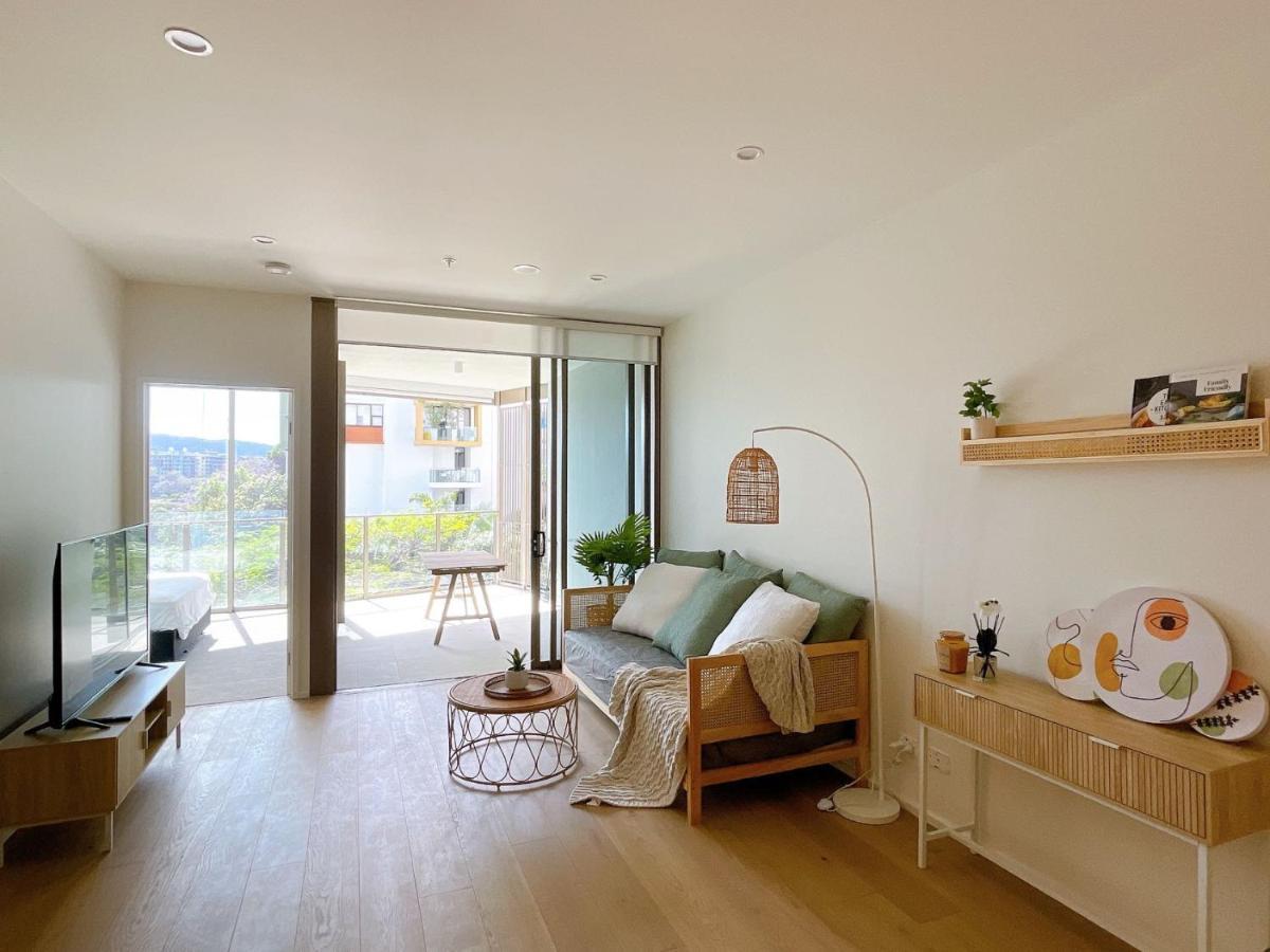 Apartment Brand New Riverside Designer 2bd At West End