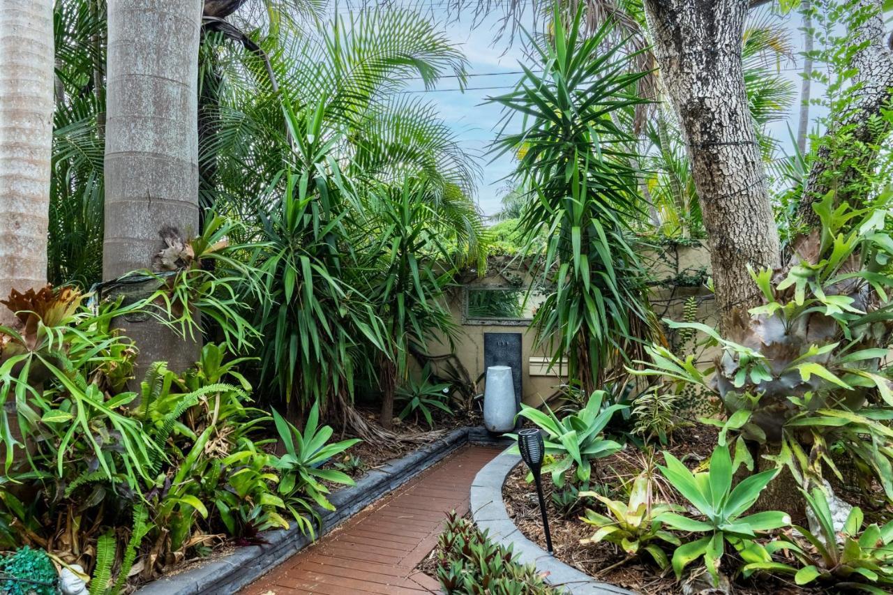 Holiday home Bali Vibes Serene Tropical Oasis 4bd Brisbane