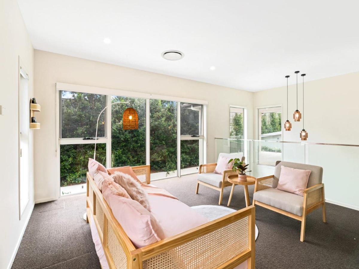 Holiday home Luxury Hilltop Brand-new 5bd Brisbane
