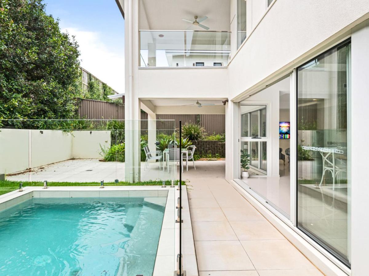 Luxury Hilltop Brand-new 5bd Holiday home