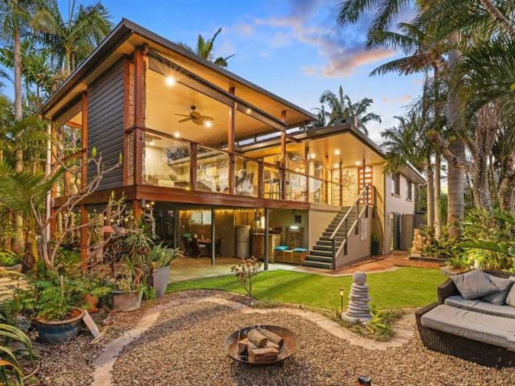 Bali Vibes Serene Tropical Oasis 4bd Holiday home Brisbane