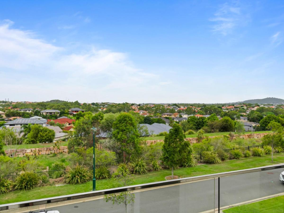 Luxury Hilltop Brand-new 5bd Holiday home *