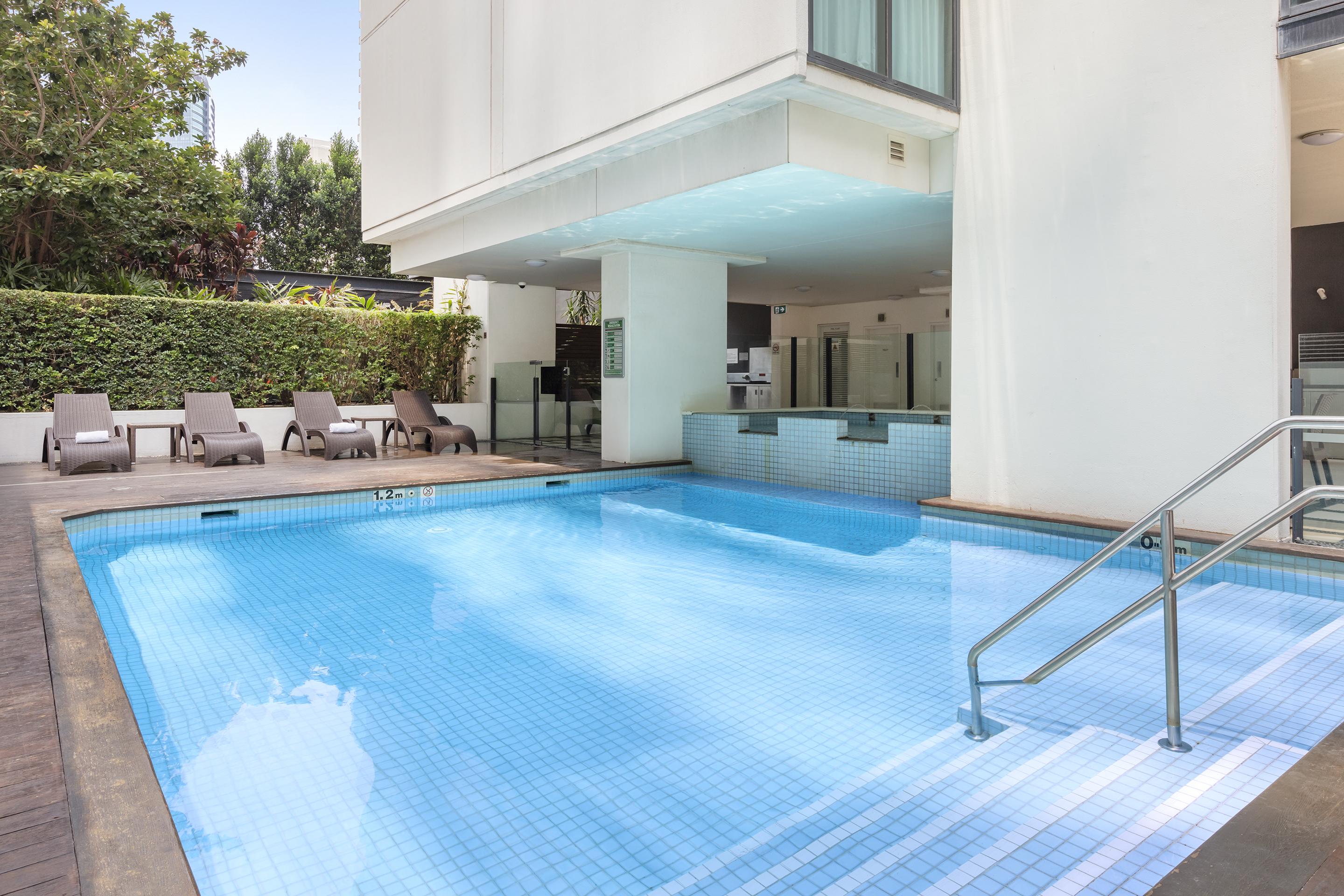 Oaks On Charlotte Aparthotel 4*