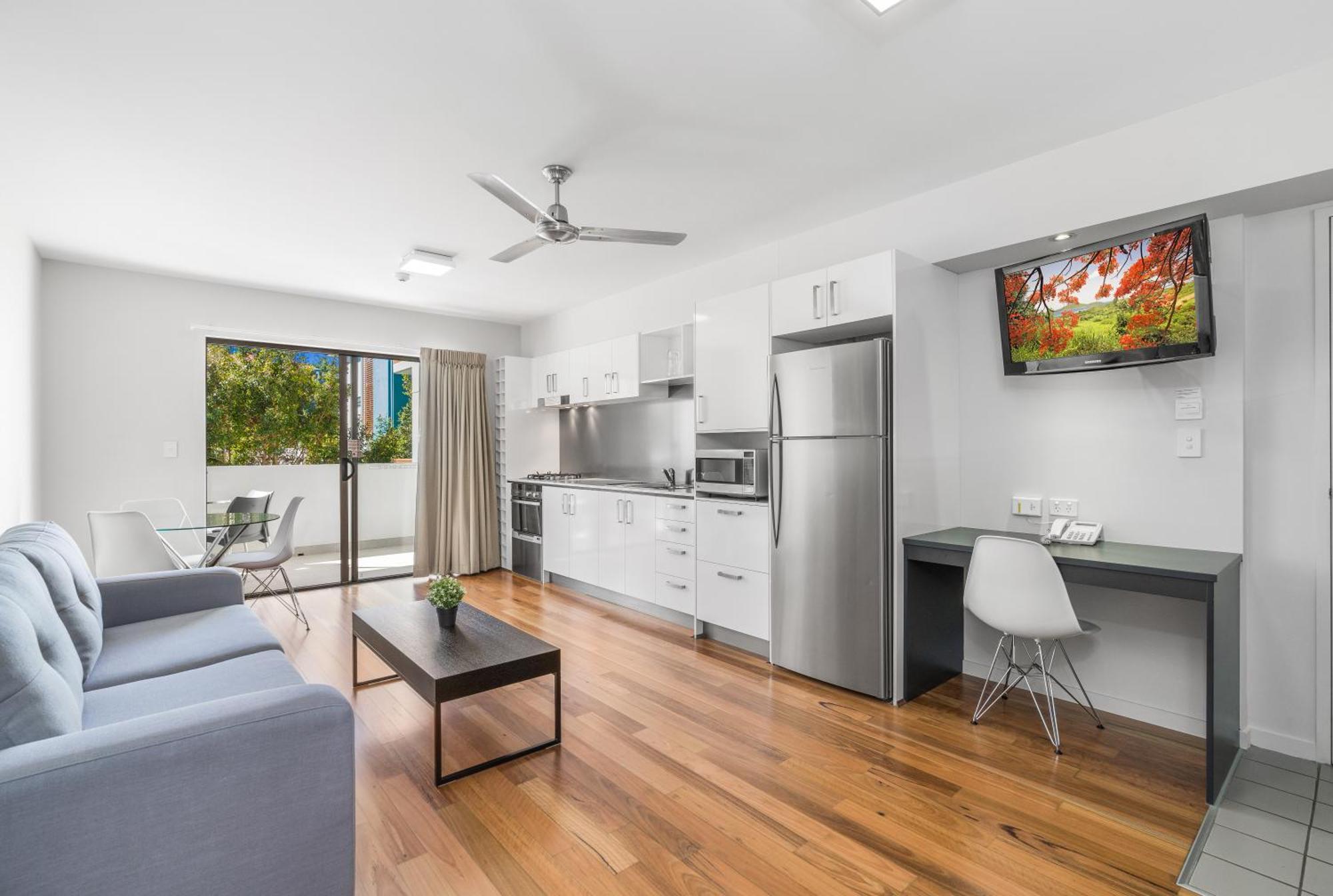 Aparthotel Essence Chermside 4*