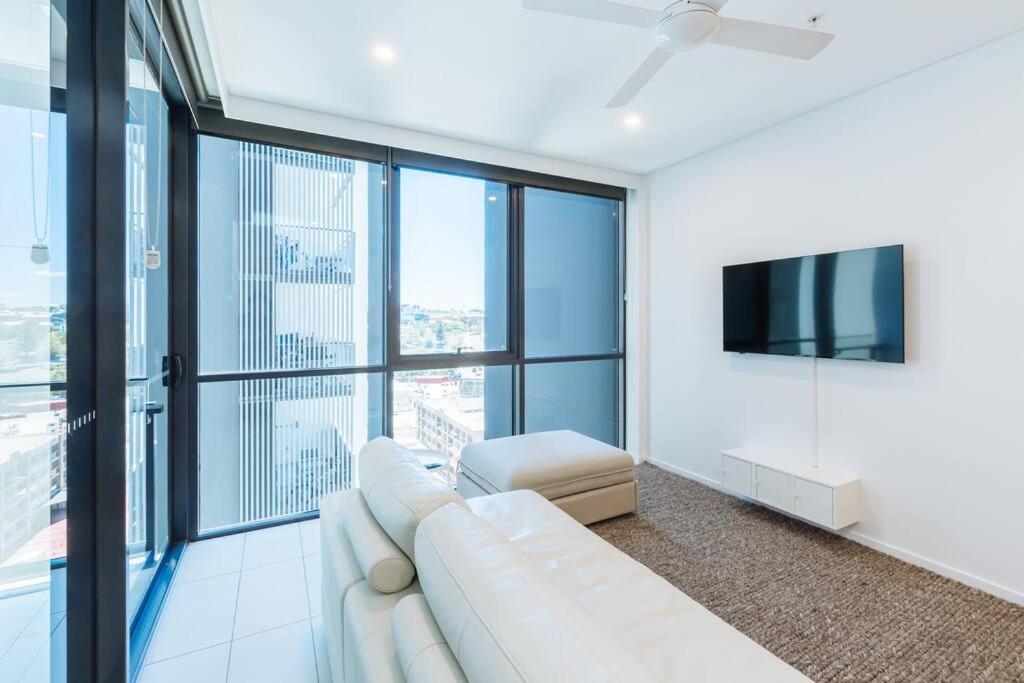 1bedroom 1bath 1carpark Wifi Gym Pool Apartment Brisbane