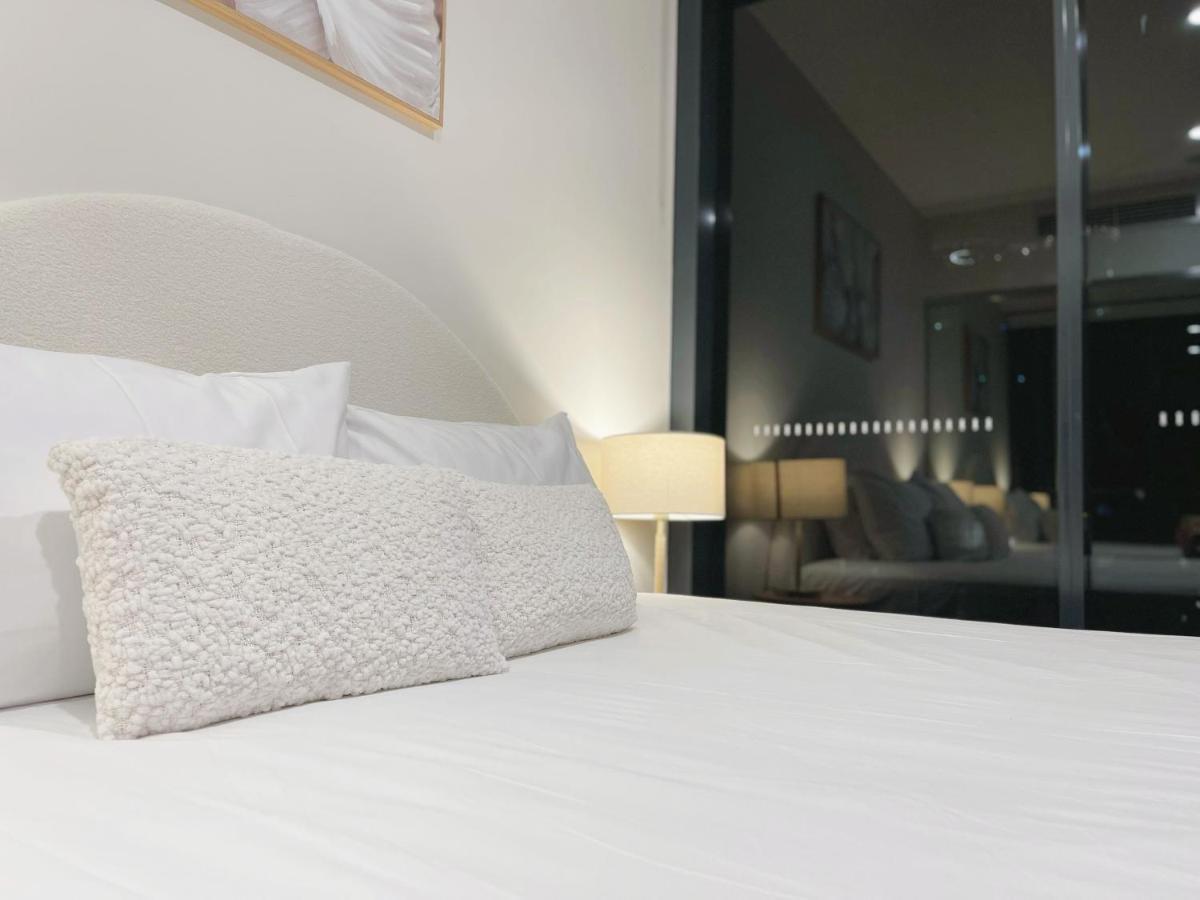 Cultural Oasis Kingbed At South Bank Apartment