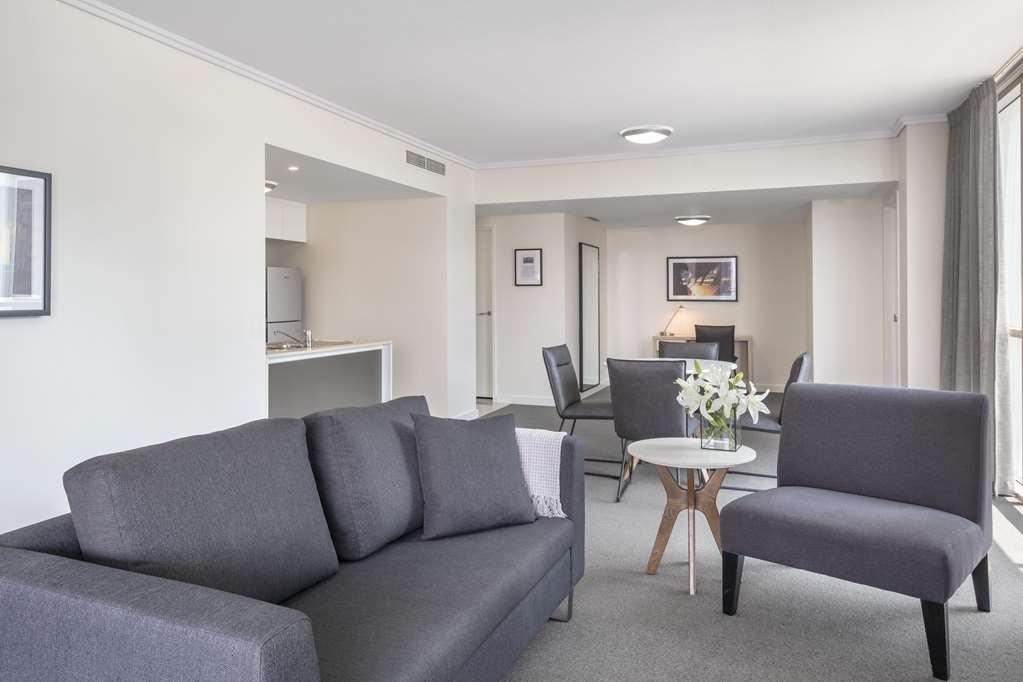 Oaks Festival 4* Brisbane