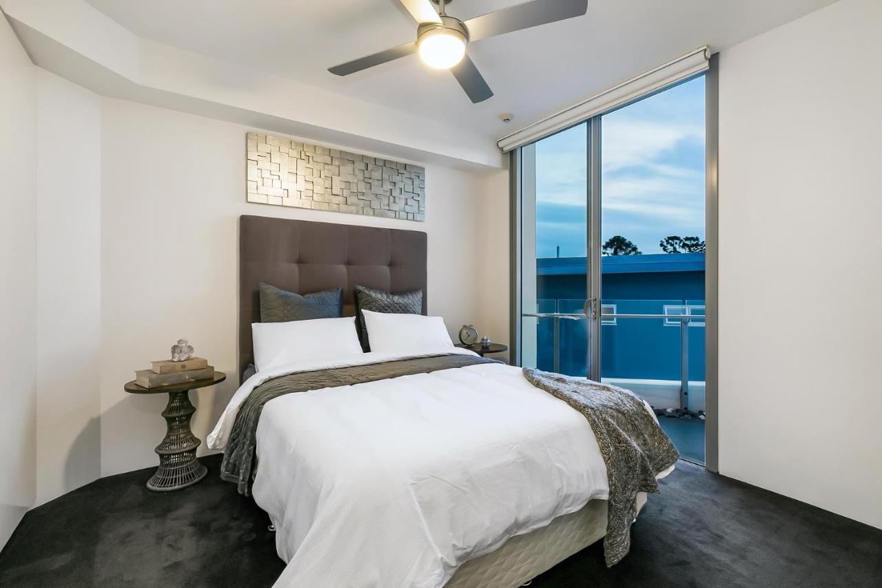 Apartment Stunning Waterfront Penthouse 3 Or 4 Bedrooms Brisbane