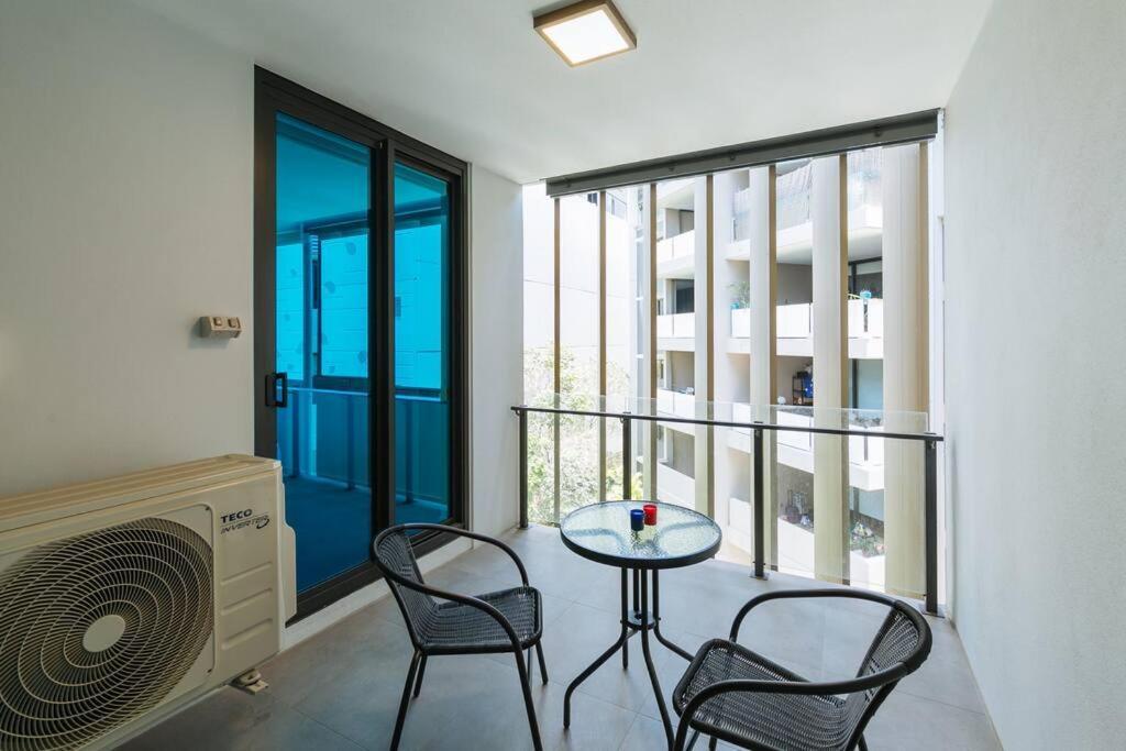 South Epicentre - 1 Bedroom Apartment *