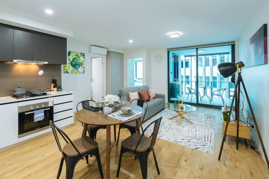 South Epicentre - 1 Bedroom *