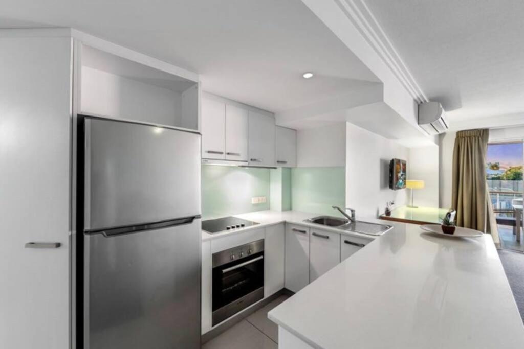 Apartment Woolloongabba 1bed 1bath Apt W Parking Near Cbd Brisbane