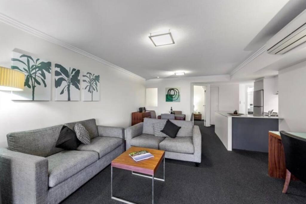 Woolloongabba 1bed 1bath Apt W Parking Near Cbd Apartment Brisbane