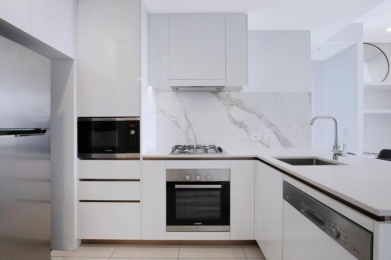 Soaring Skyline On Southside At Resort-style Brisbane