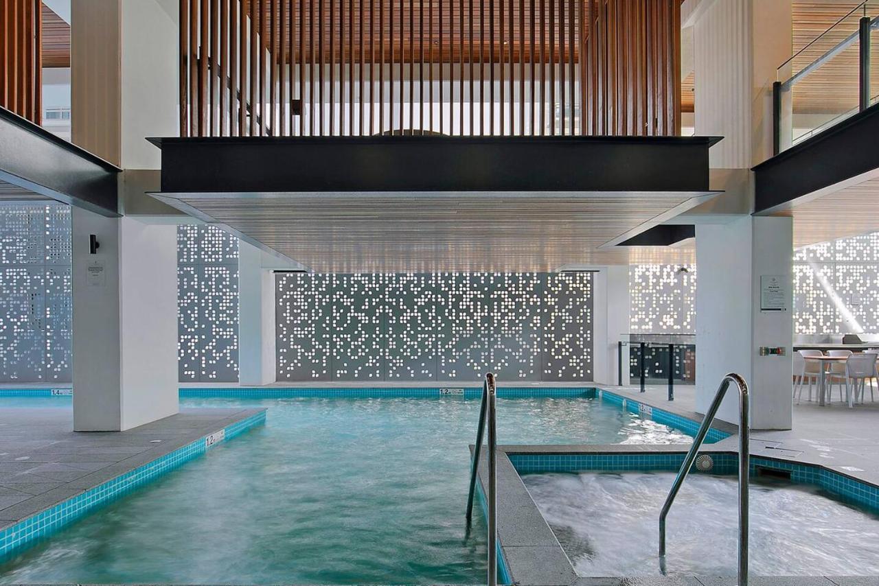 Soaring Skyline On Southside At Resort-style