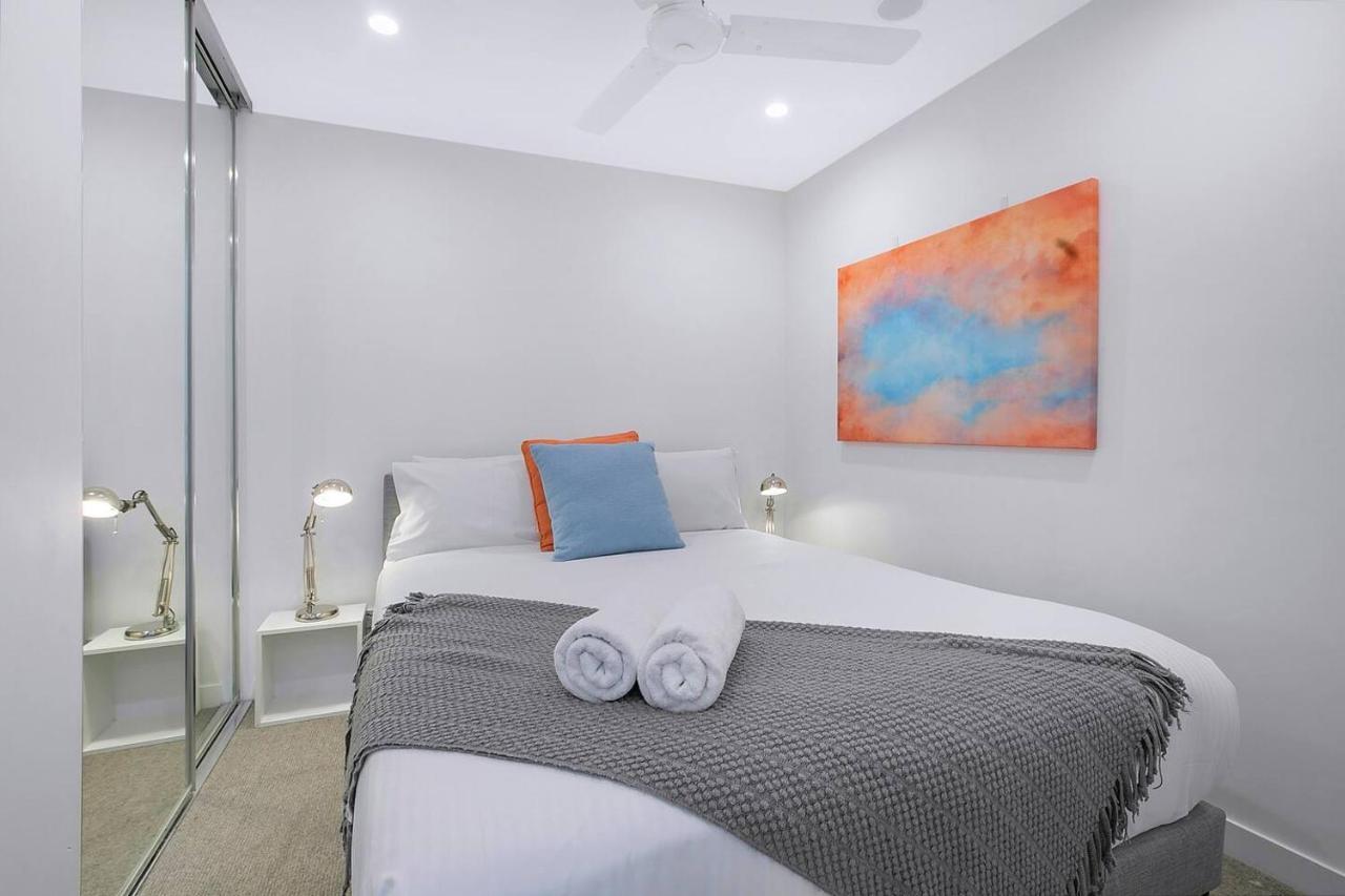 'brightly Boutique' A Cbd Resort-style Escape Apartment Brisbane