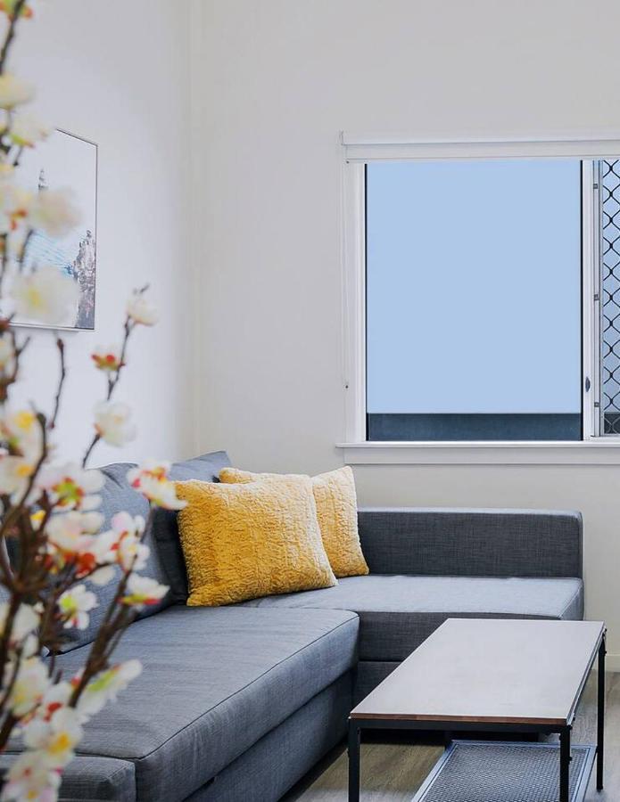 Centre Comfort - Your In Vibrant