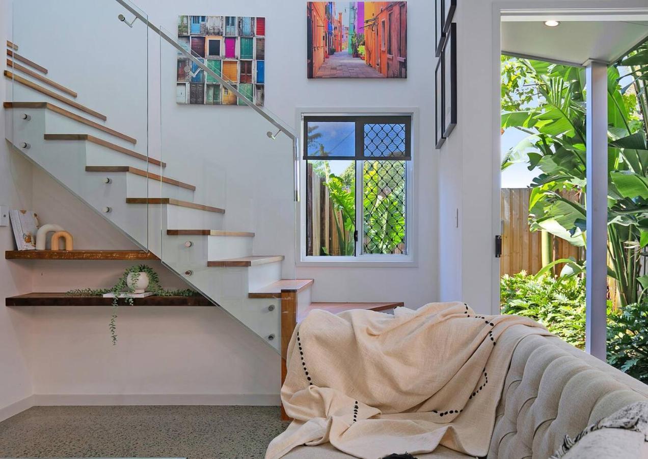 Nundah's Lush Haven - Serene Family Townhouse Escape * Brisbane