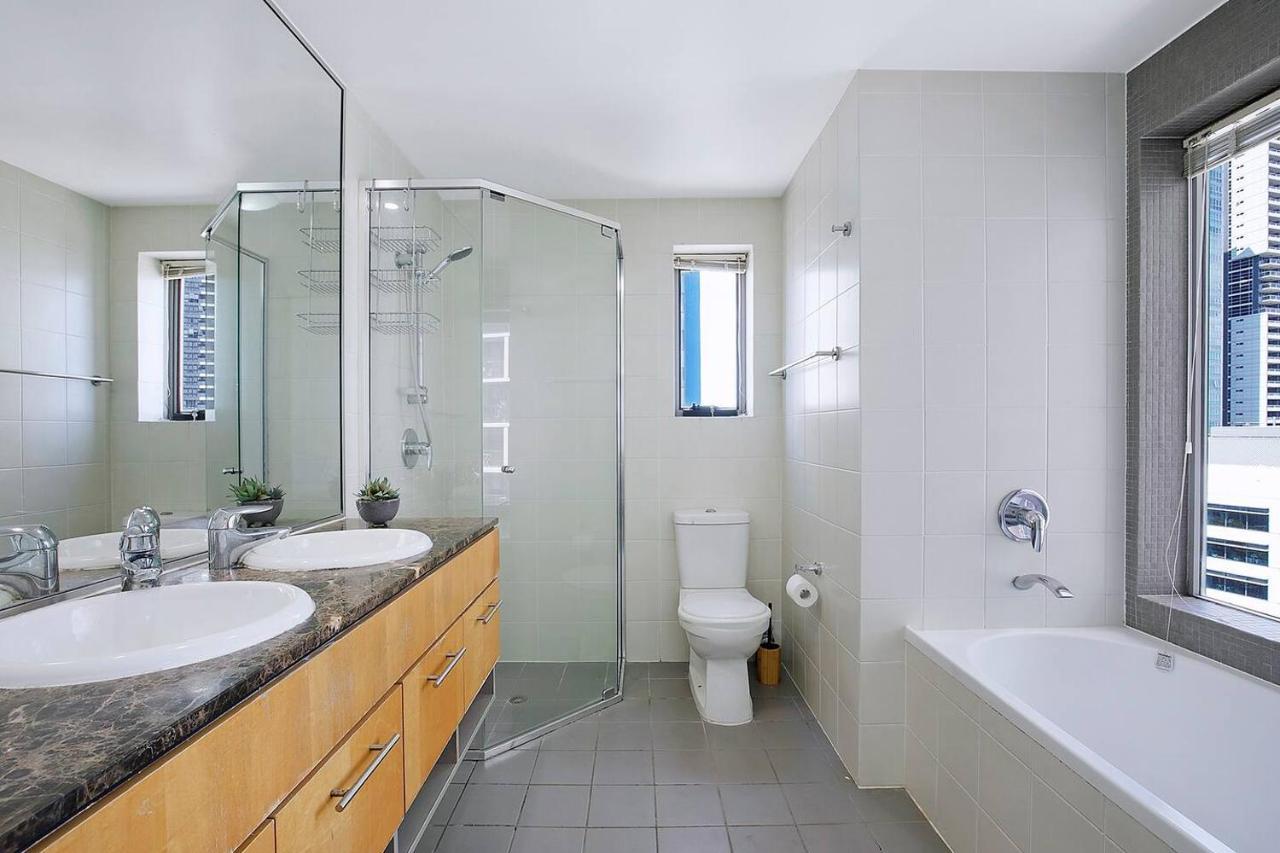 Apartment Of Brissie - Chic Resort-style Cbd Living Brisbane