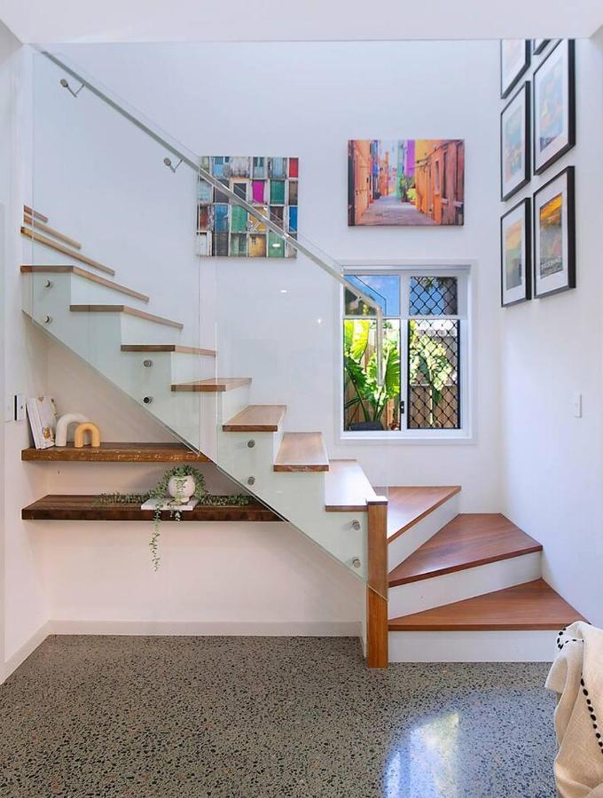 Nundah's Lush Haven - Serene Family Townhouse Escape Brisbane