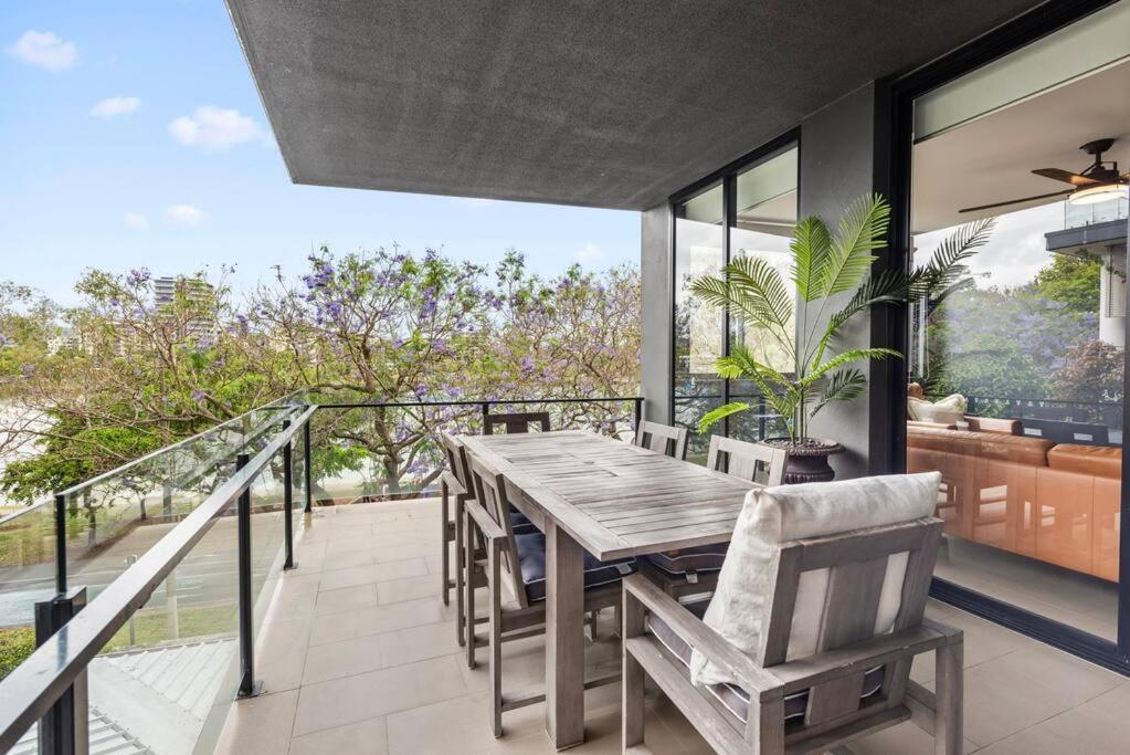 Riverfront Elegance! ~ 2bed/2bath/1car ~ West End Apartment *
