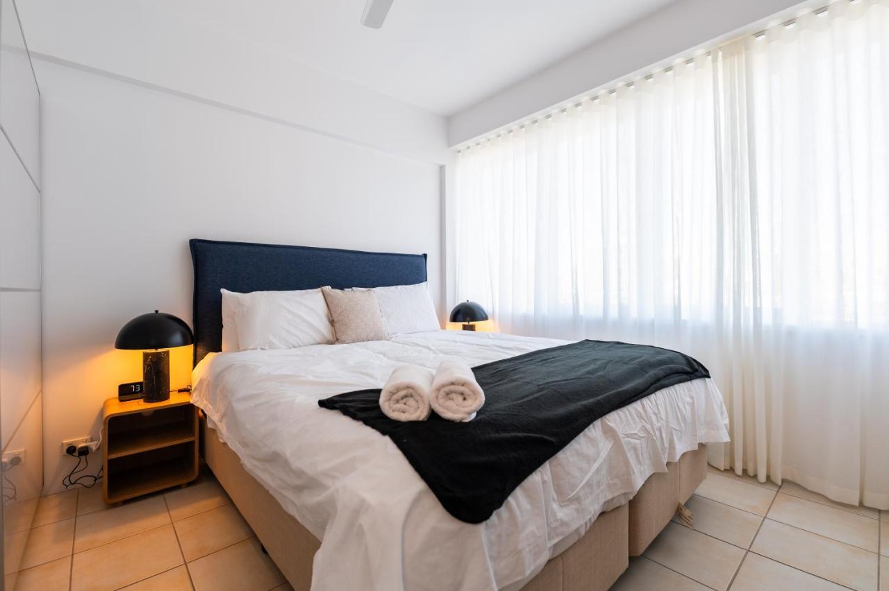 Apartment Riverside Breeze Haven *