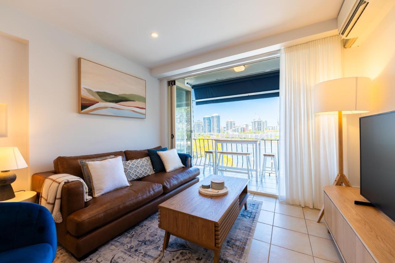 Apartment Riverside Breeze Haven