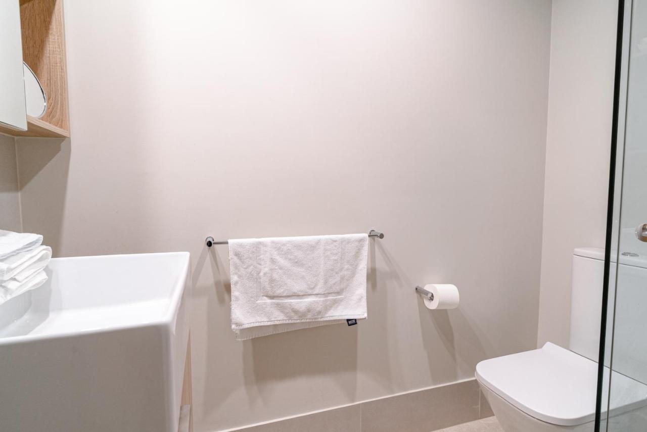 Lux 35th Floor 2br 2bath, Infinity Pool, Gym, Wifi Apartment *