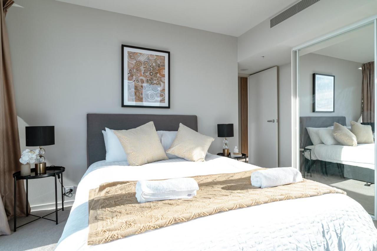 Lux 35th Floor 2br 2bath, Infinity Pool, Gym, Wifi *