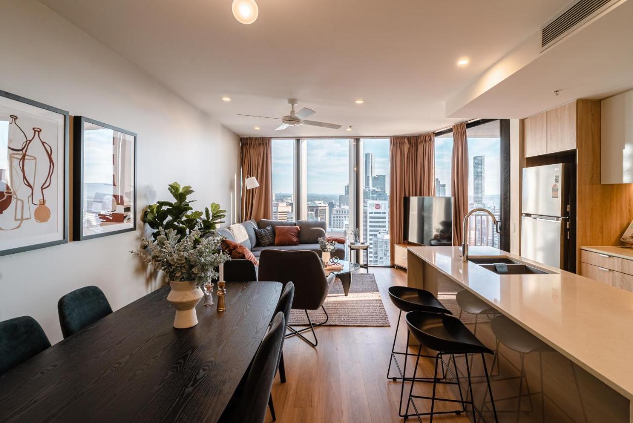 Lux 35th Floor 2br 2bath, Infinity Pool, Gym, Wifi * Brisbane