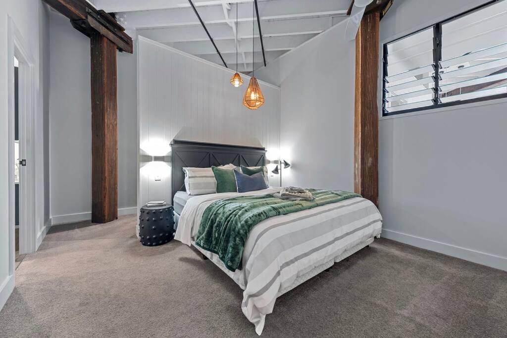 Luxurious Woolstore Living! ~teneriffe Apartment *