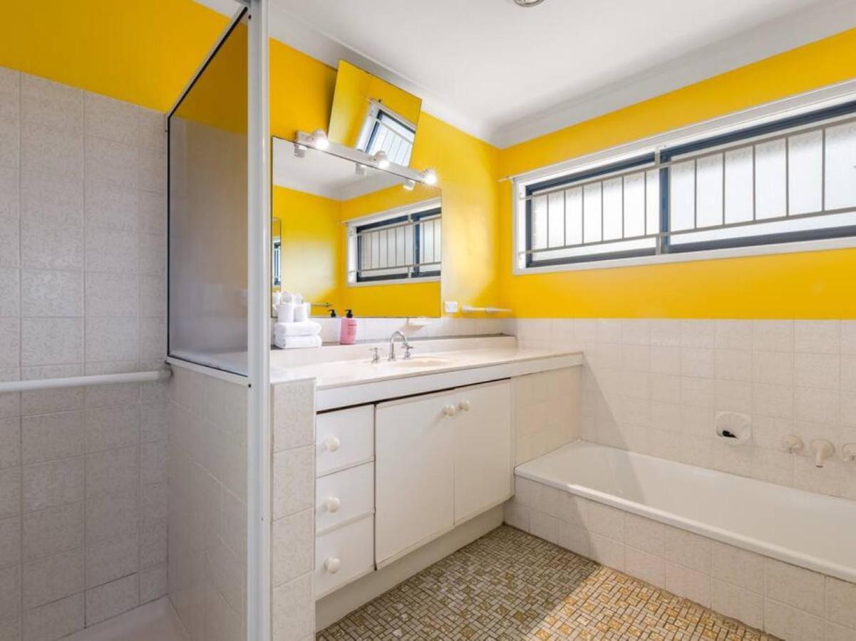 Holiday home 5mins Walk To Mall 4br Family Nicely Located Brisbane