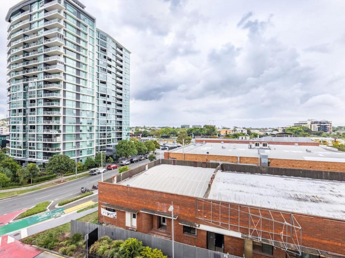 Simply Stunning Riverside 1br At Hamilton * Brisbane