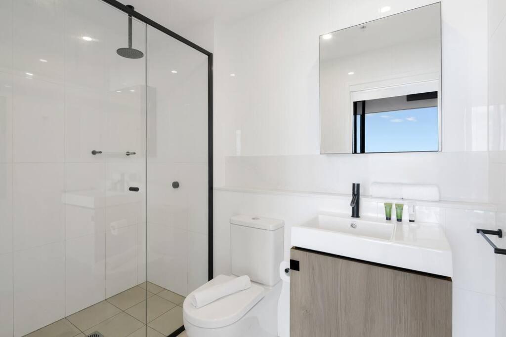 Cassa Bct - Stunning River View 3b Apt In South Managed By The Cassa Brisbane