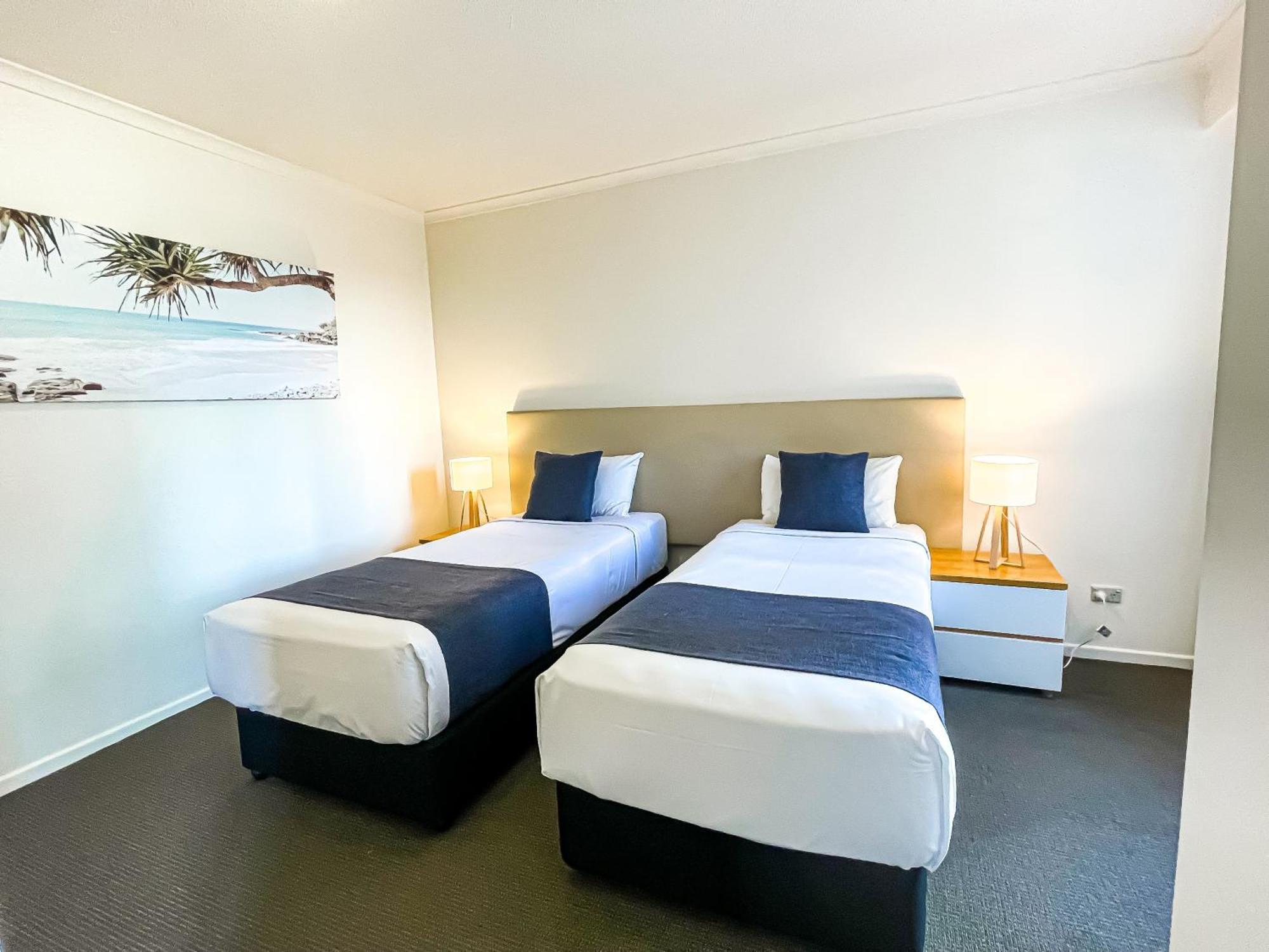Dockside Aparthotel 4*
