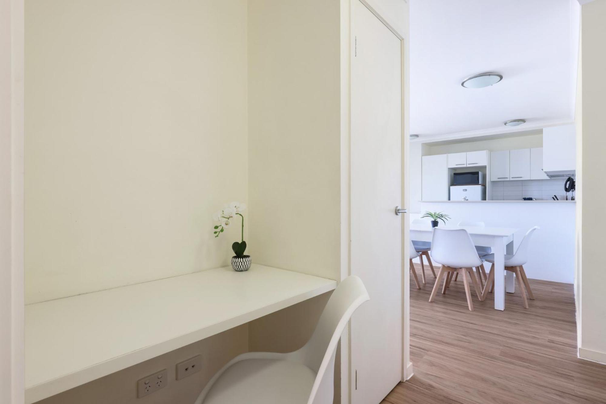 Apartment Spacious 2-bed With City Views, Parking & Pool Brisbane