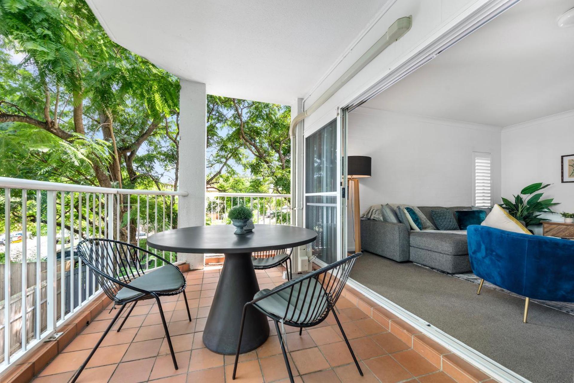 Convenient & Comfy! ~ 2bed, 2bath, 2car, Balcony