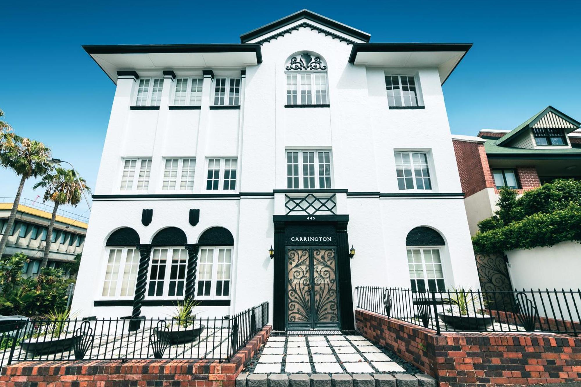 The Carrington Manor *