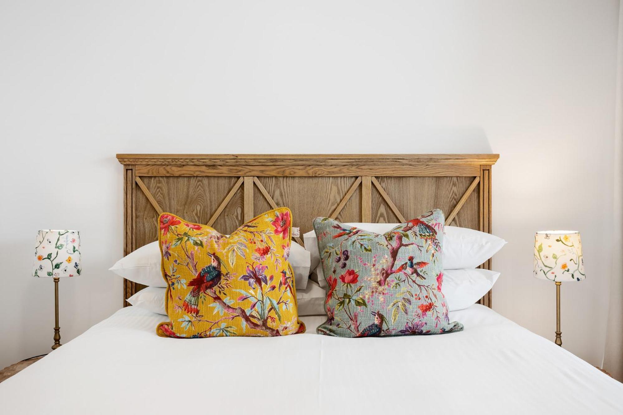 Spacious 2-bed Unit In Heart Of South *